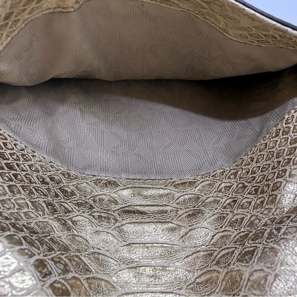 Michael Kors Corinne Medium Metallic PYTHON EMBOSSED CORINNE MEDIUM MESSENGER - Picture 5 of 11